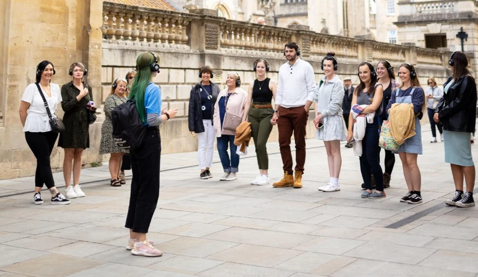 Tourists enjoying Giralda Tower guided tour
